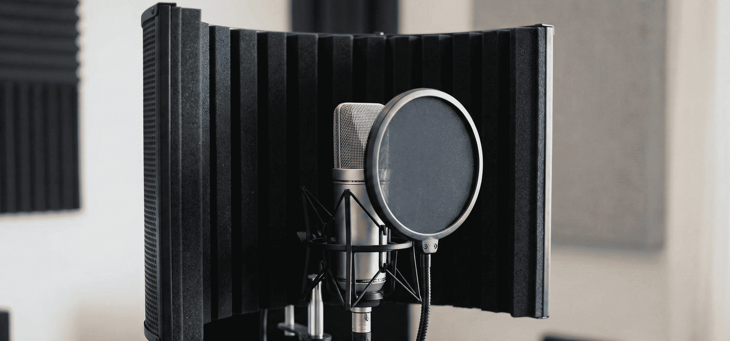 Person troubleshooting microphone settings.